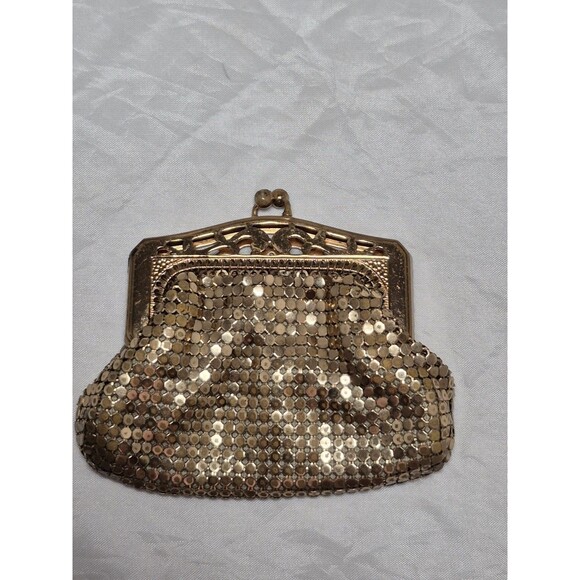 Vintage Whiting and Davis Gold Mesh Purse # 2962  with Kiss Clasp - Picture 1 of 11